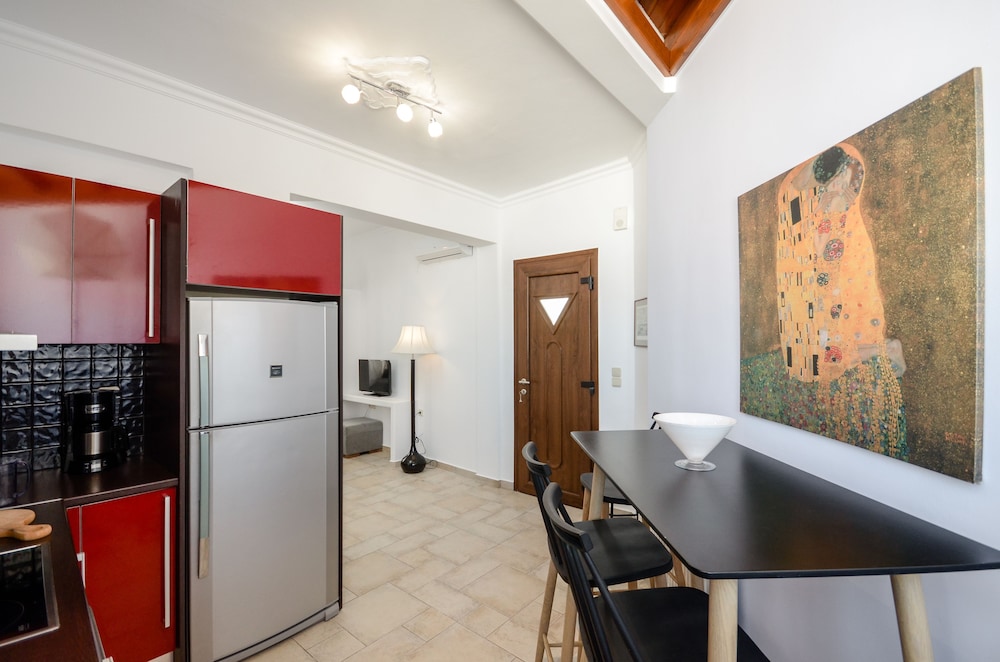 Naxos Center Houses 35/50