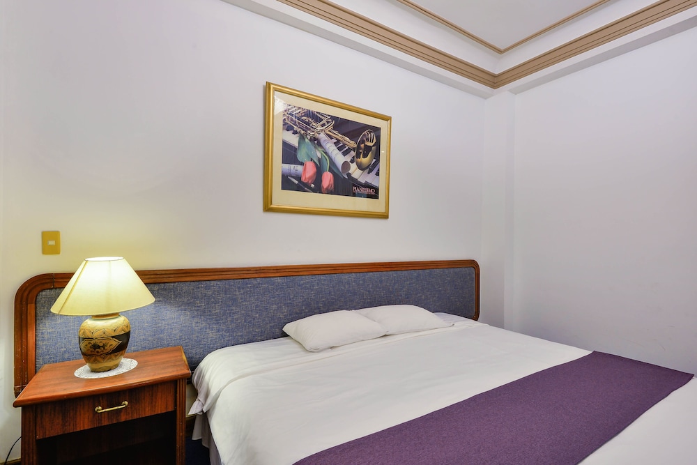The Spring Hotel 9/56