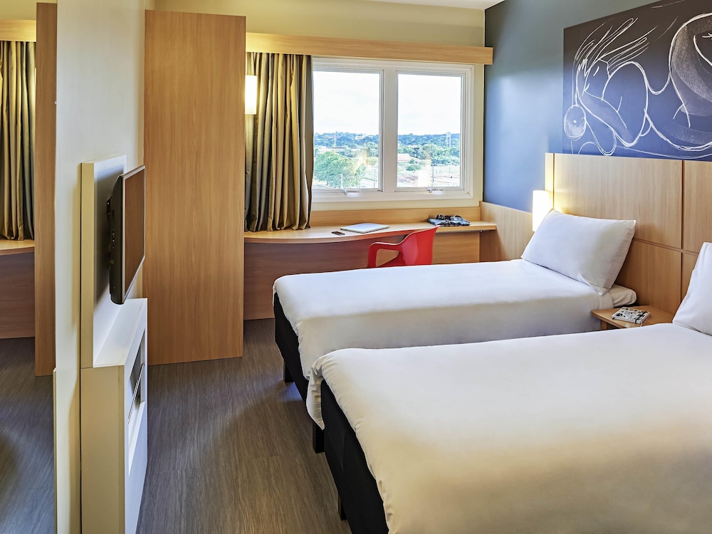 Ibis Rio Branco 15/43