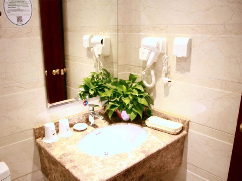 GreenTree Inn Beijing Caoqiao Metro Station Xinfadi Business Hotel 47/49