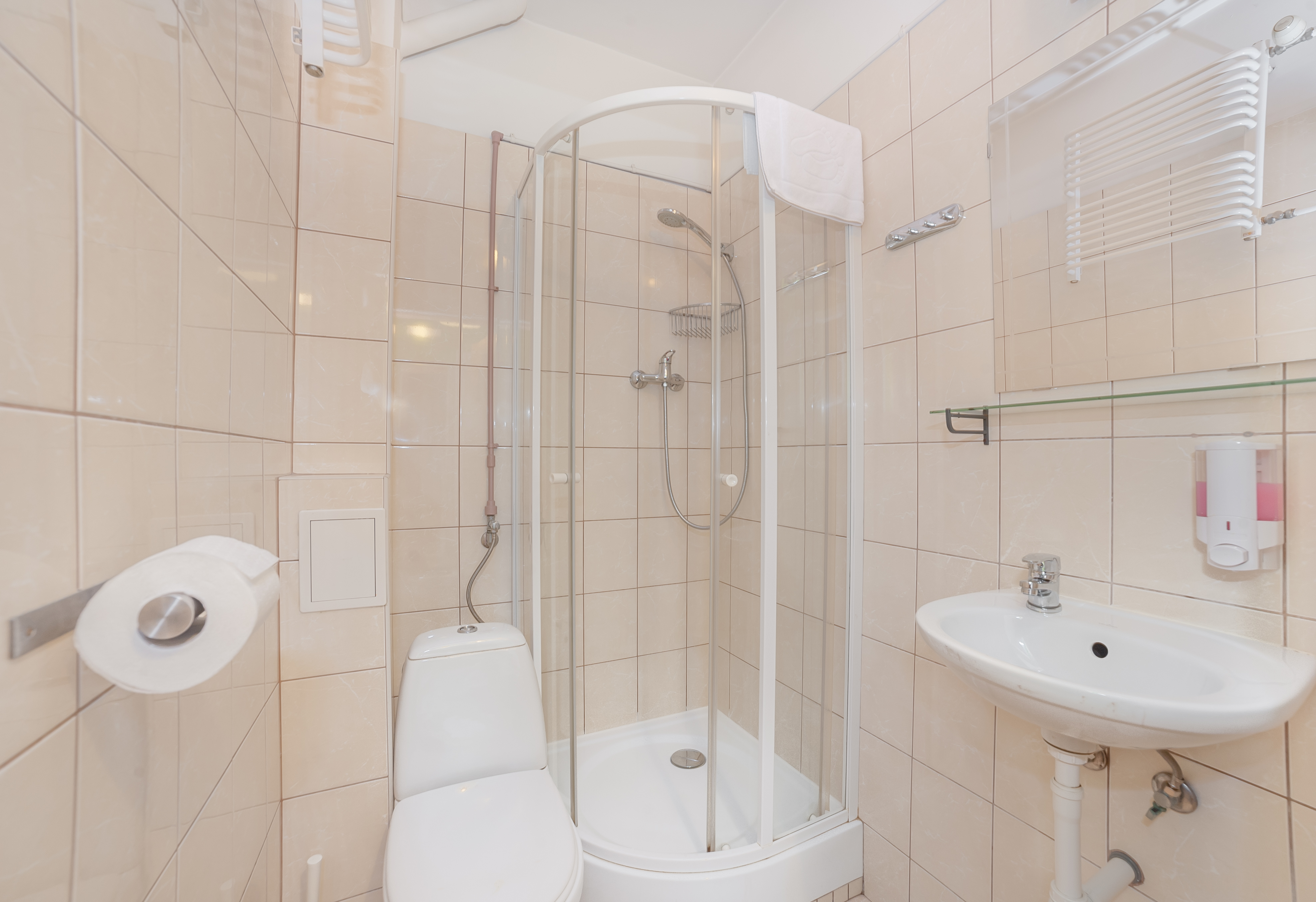Tamka Hostel 43/50