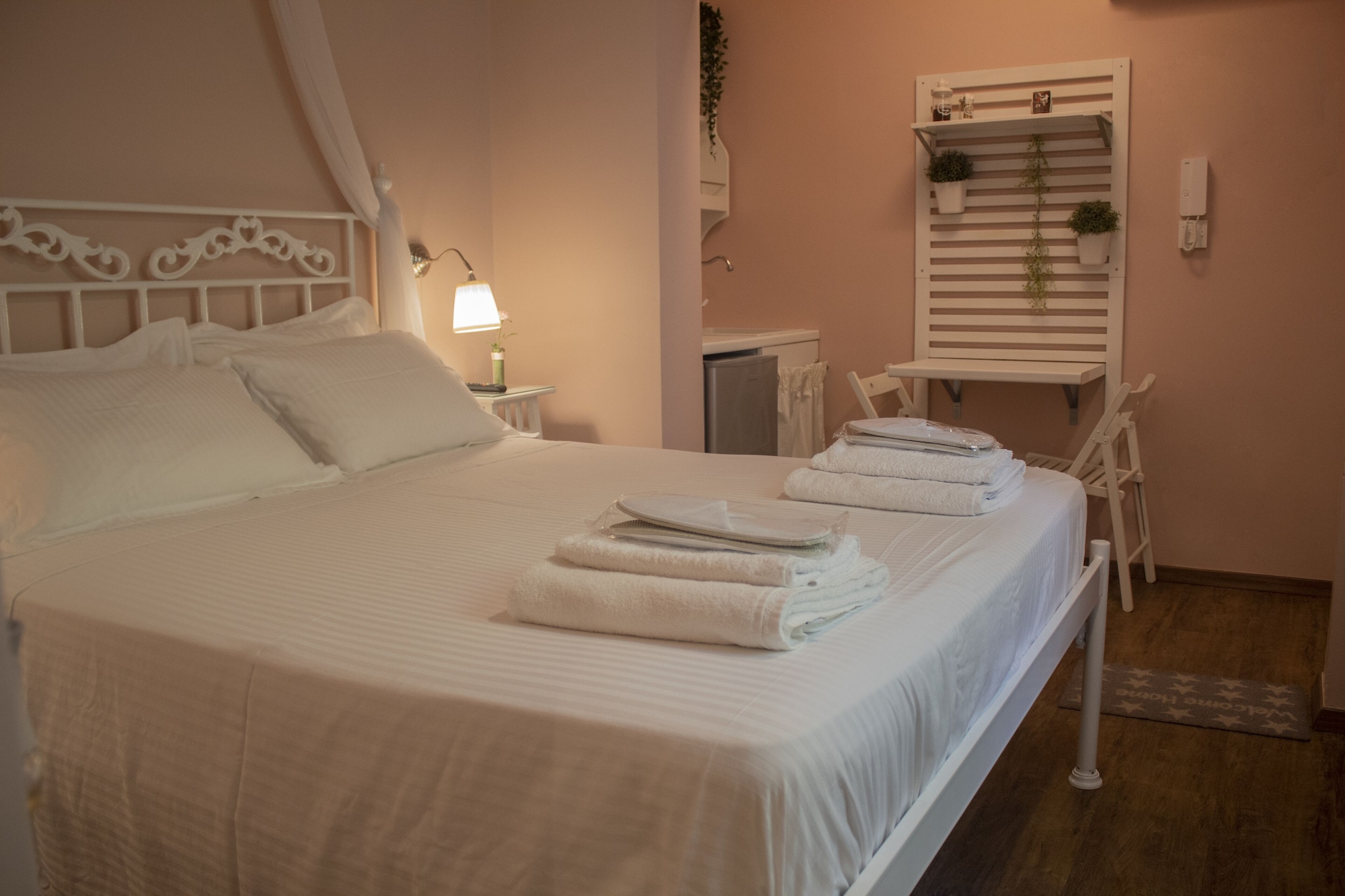 ROSE, SUPERIOR, DOUBLE BED