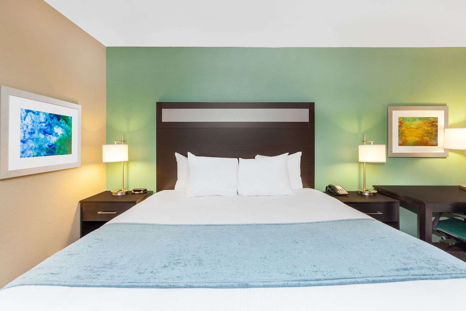 Baymont by Wyndham Midland Center 14/27