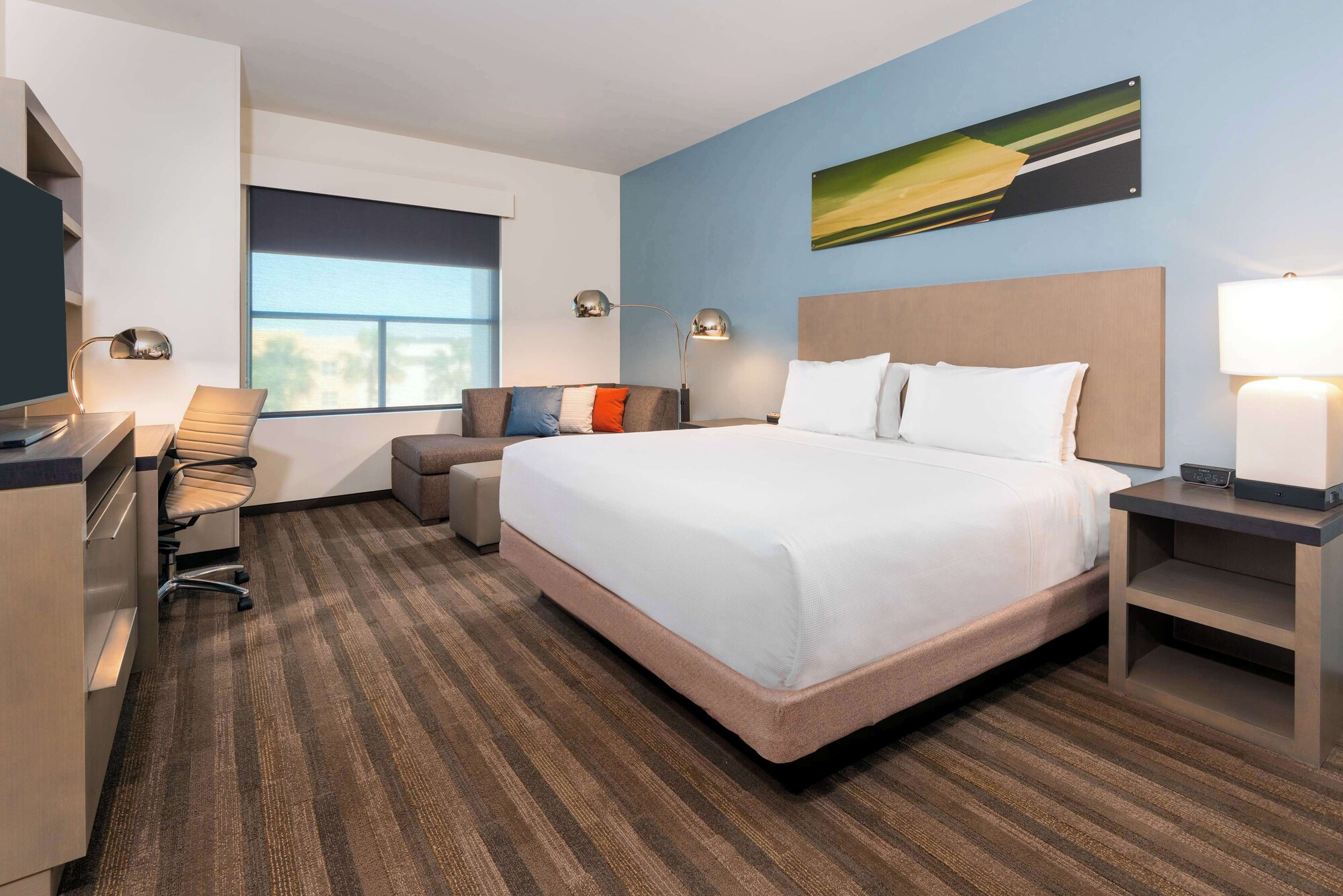 ROOM, KING BED, ACCESSIBLE