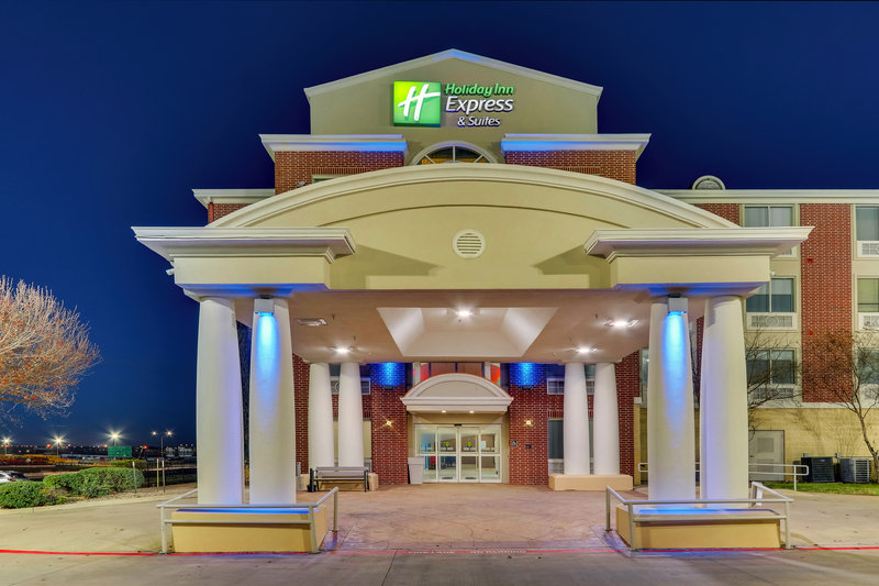 Holiday Inn Express Hotel and Suites Lake Worth Nw Loop 820 photo4