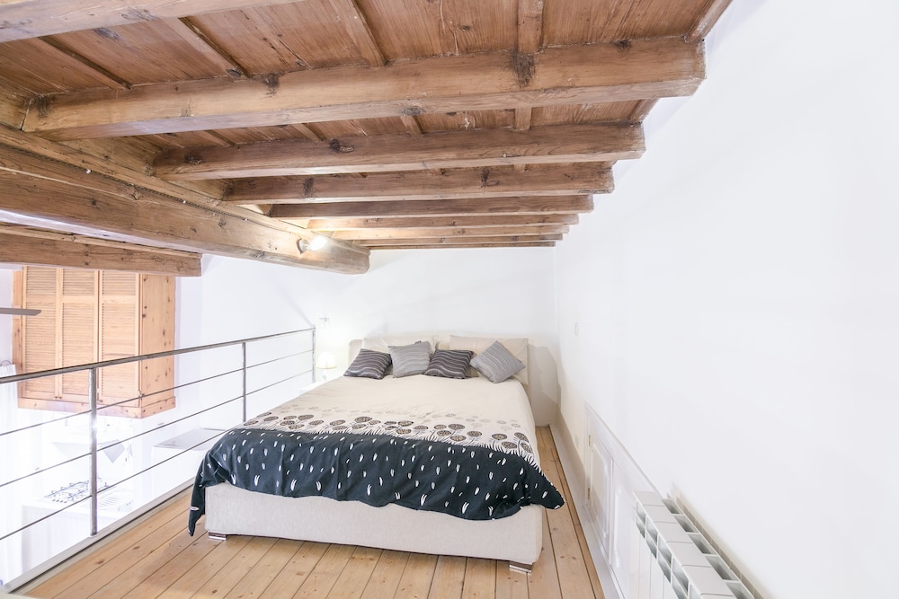 San Niccolo Loft 4/16
