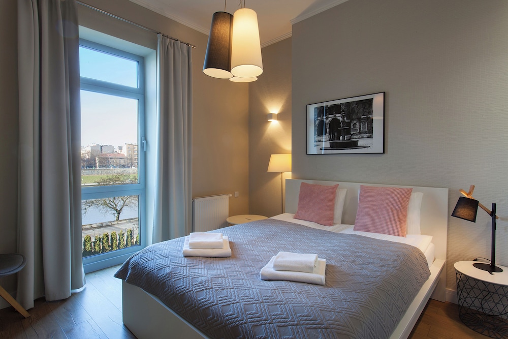 DELUXE, APARTMENT, RIVER VIEW
