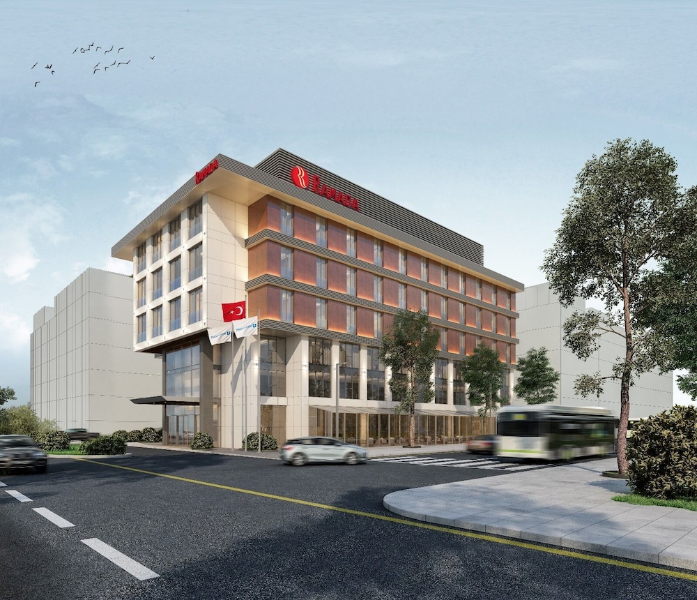 Ramada by Wyndham Istanbul Airport Arnavutkoy 62/68