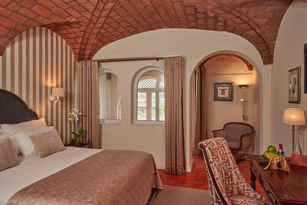 SUPERIOR, DOUBLE OR TWIN BED, SEA VIEW