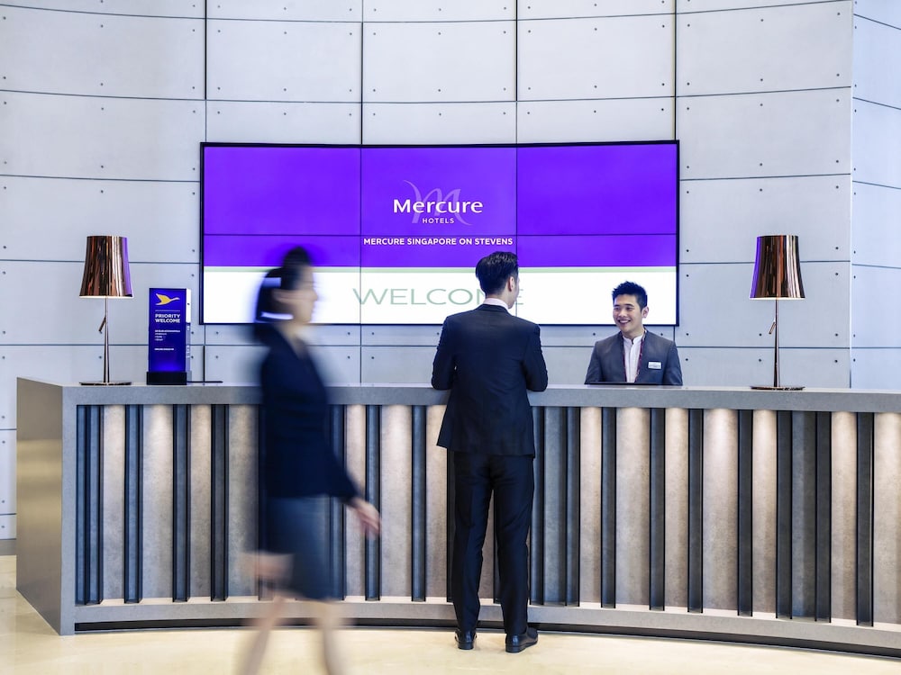 Mercure Singapore On Stevens 7/50