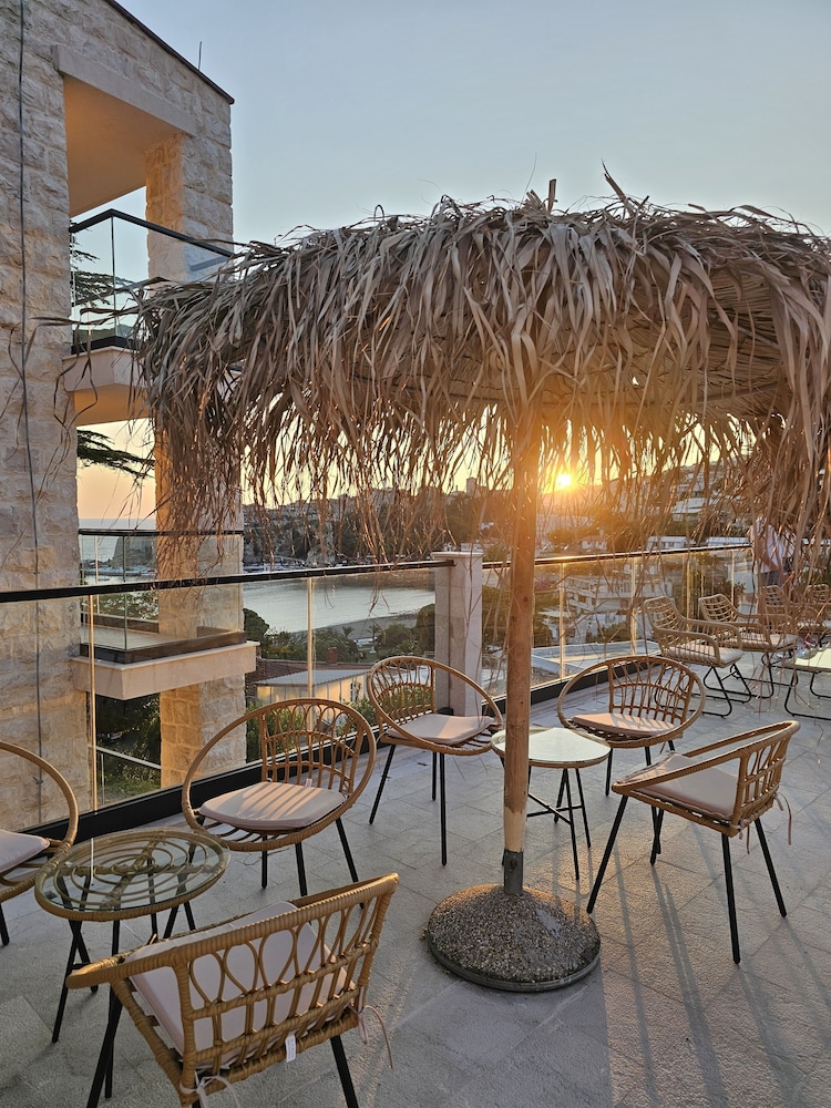 The New Mediteran Hotel Villa Edition 50/65