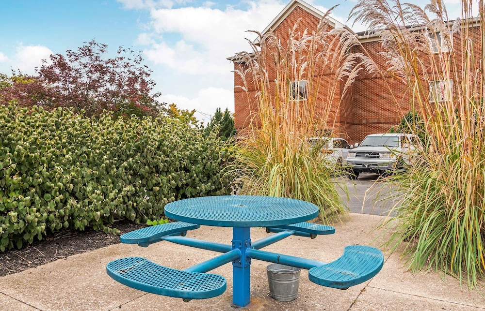 Extended Stay America - Evansville - East 50/55