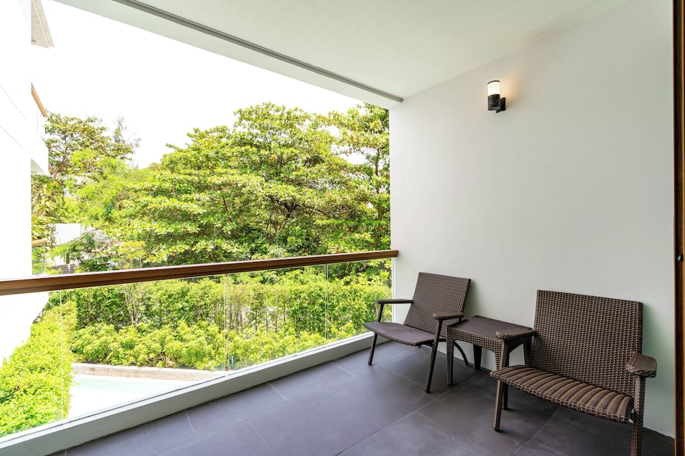 Bella Nara Phuket Naiyang Beach 33/50