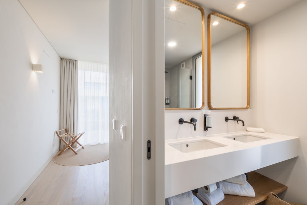 White Shell Beach Villas 48/50