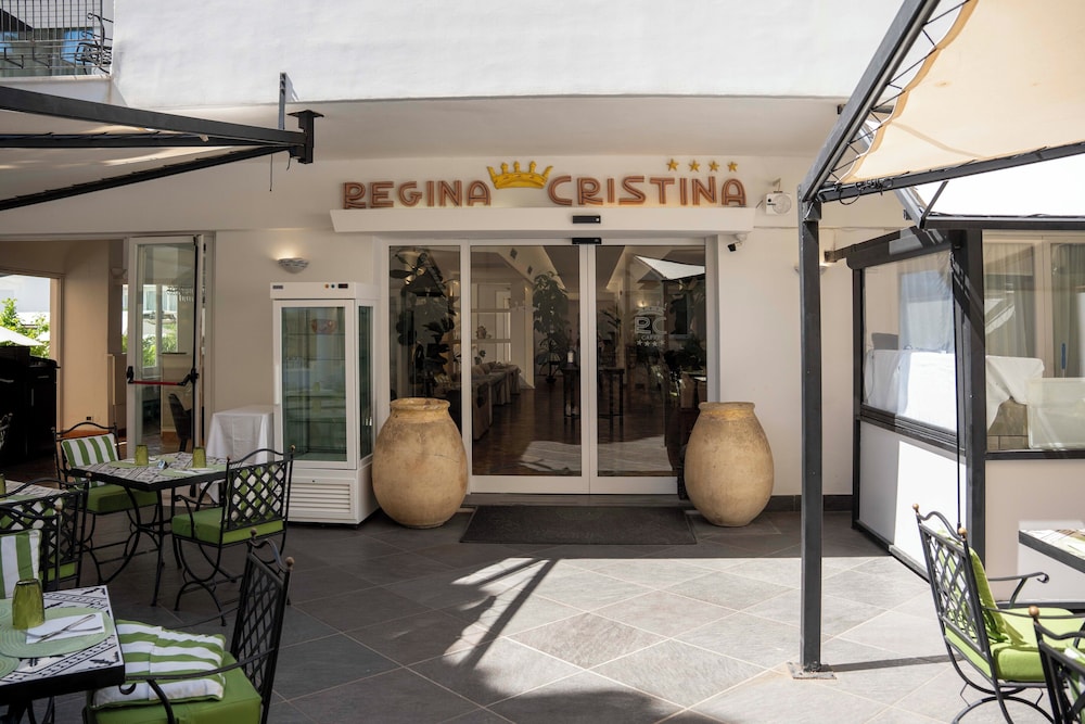 Regina Cristina Hotel 8/49