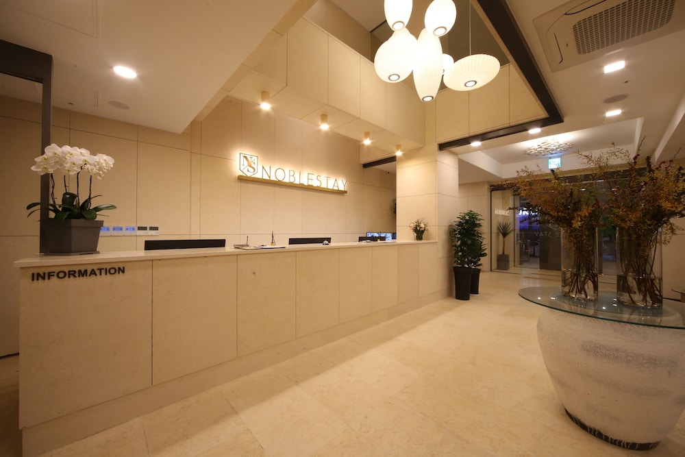 Noblestay Hotel 6/50