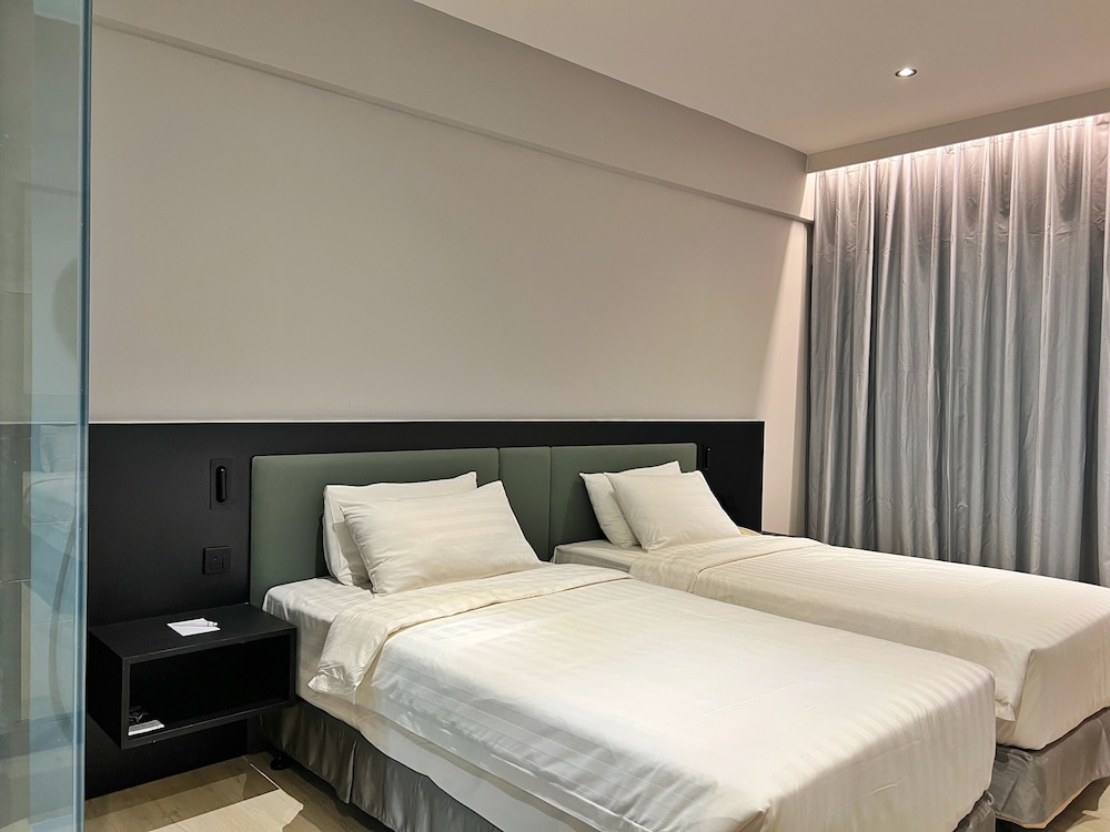 RENOVATED, RUBY, TWIN BEDS