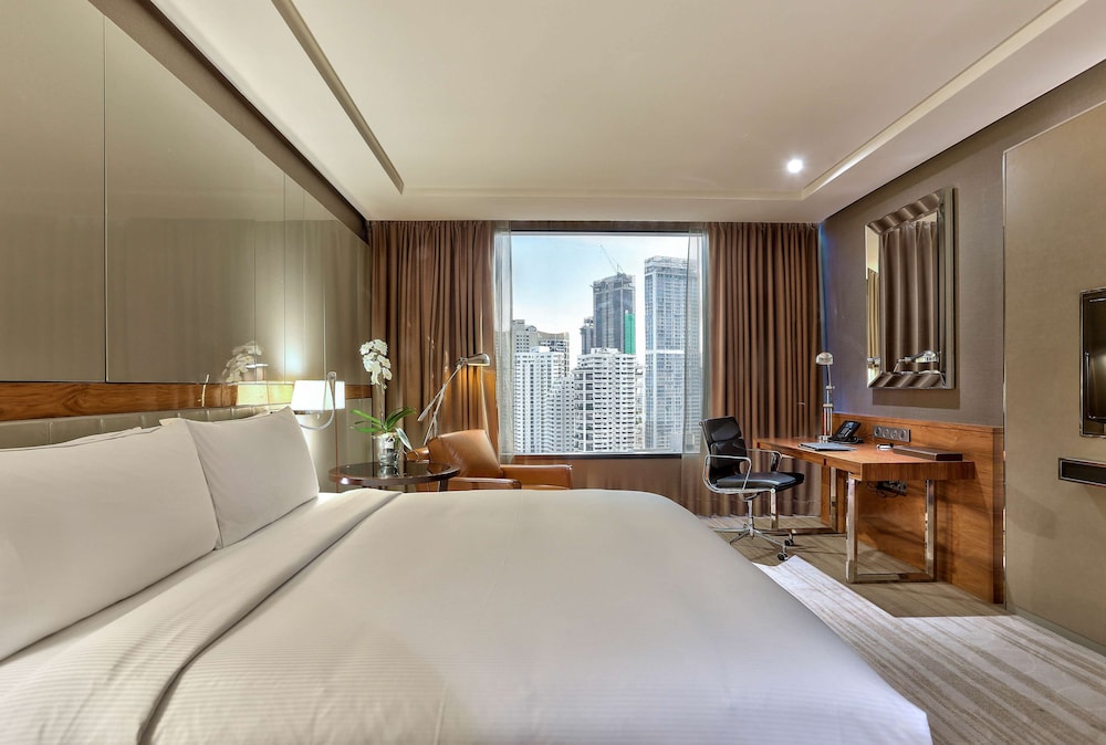 PREMIUM, EXECUTIVE, KING BED