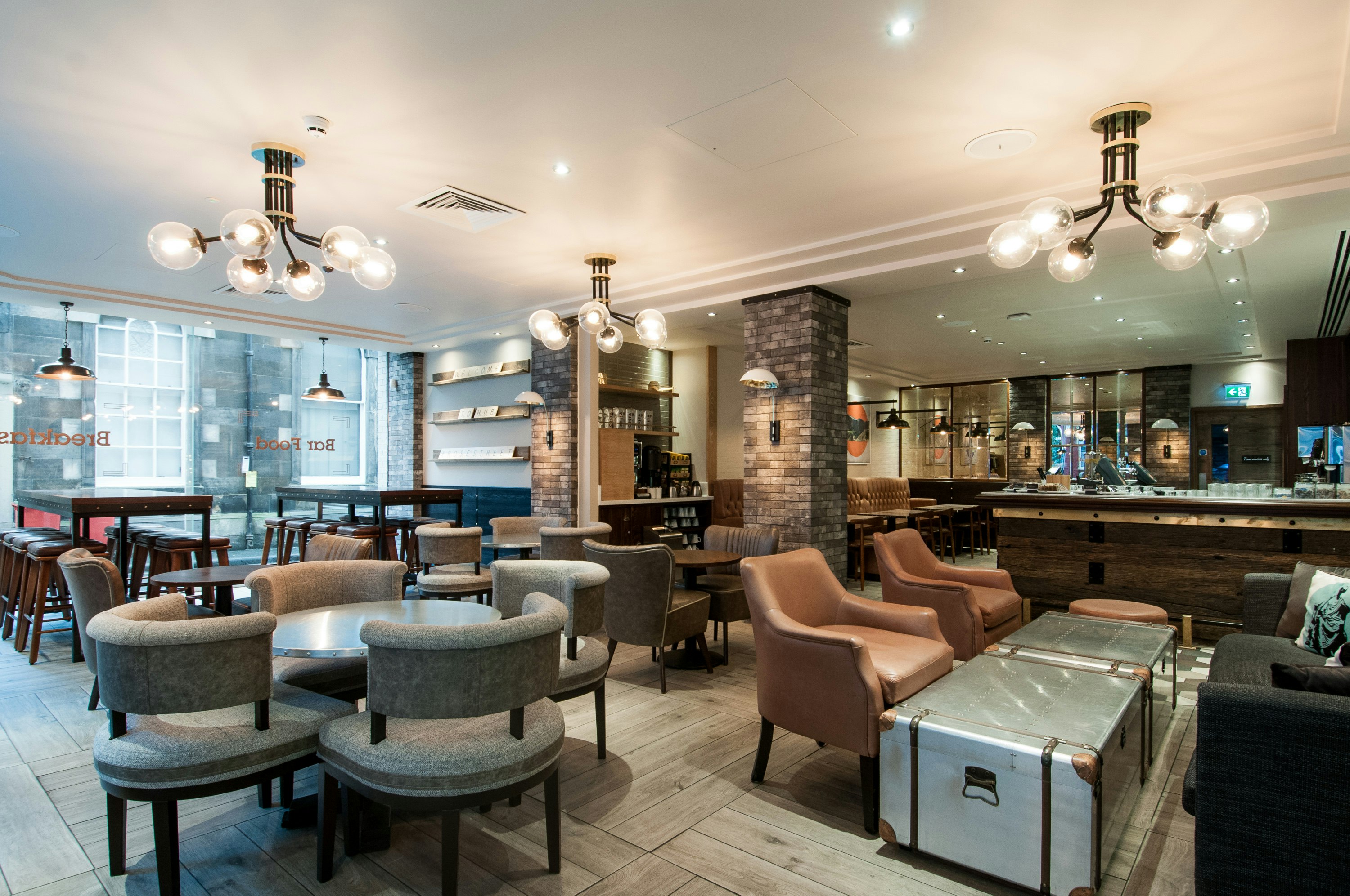 Hub by Premier Inn Edinburgh City Centre (Rose Street) 9/15