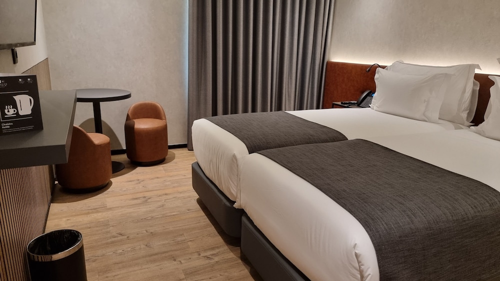 STANDARD, TWIN BEDS