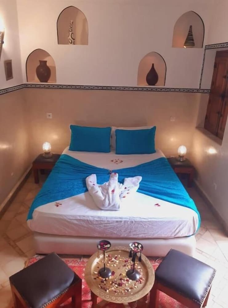 Riad Chalymar 25/39