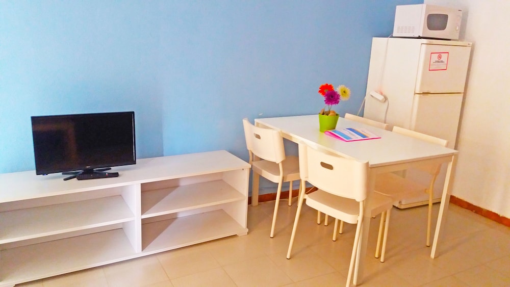 APARTAMENTOS BERNAT PIE DE PLAYA 3000 61/68