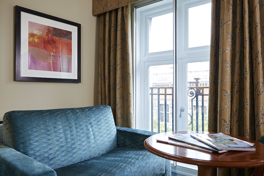 Rembrandt Hotel 49/82