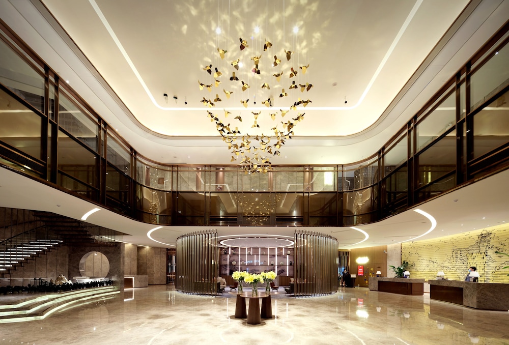 White Swan VYV Hotel 7/57