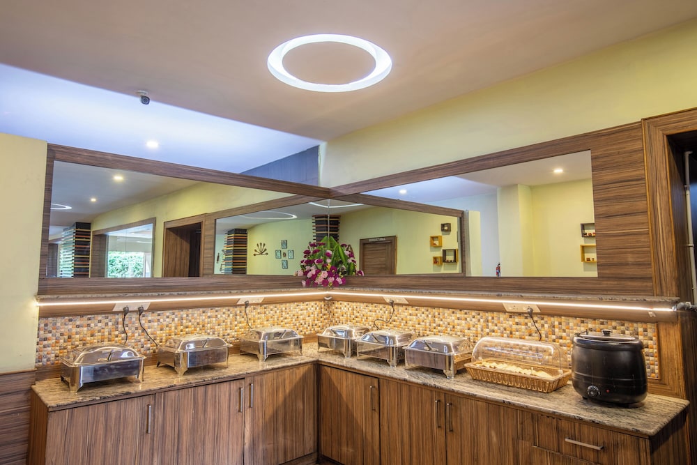 VINAYAGA INN photo5