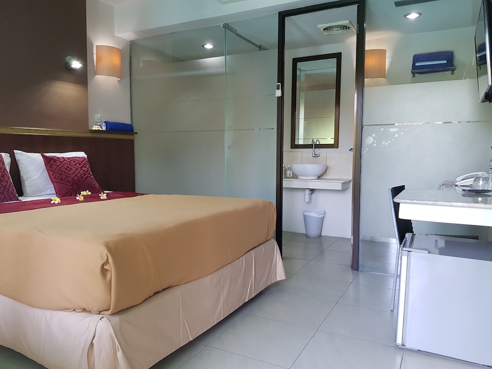 SANUR AGUNG HOTEL 39/77