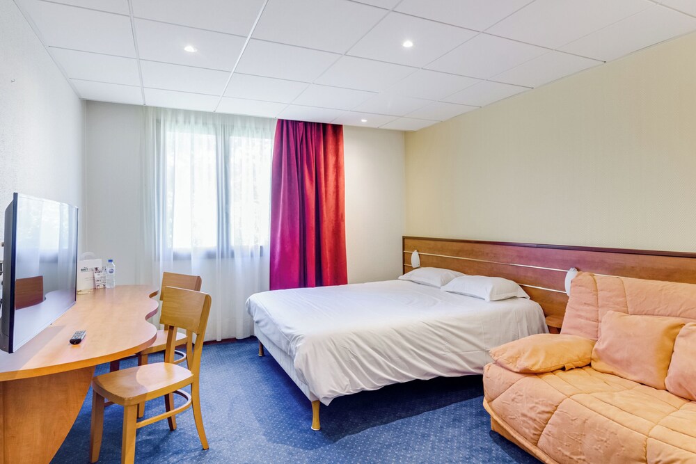 BRIT HOTEL NANTES VIGNEUX – L’ATLANTEL 12/49