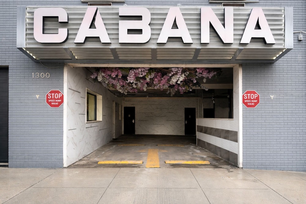 Cabana Hotel Yankee Stadium 53/61