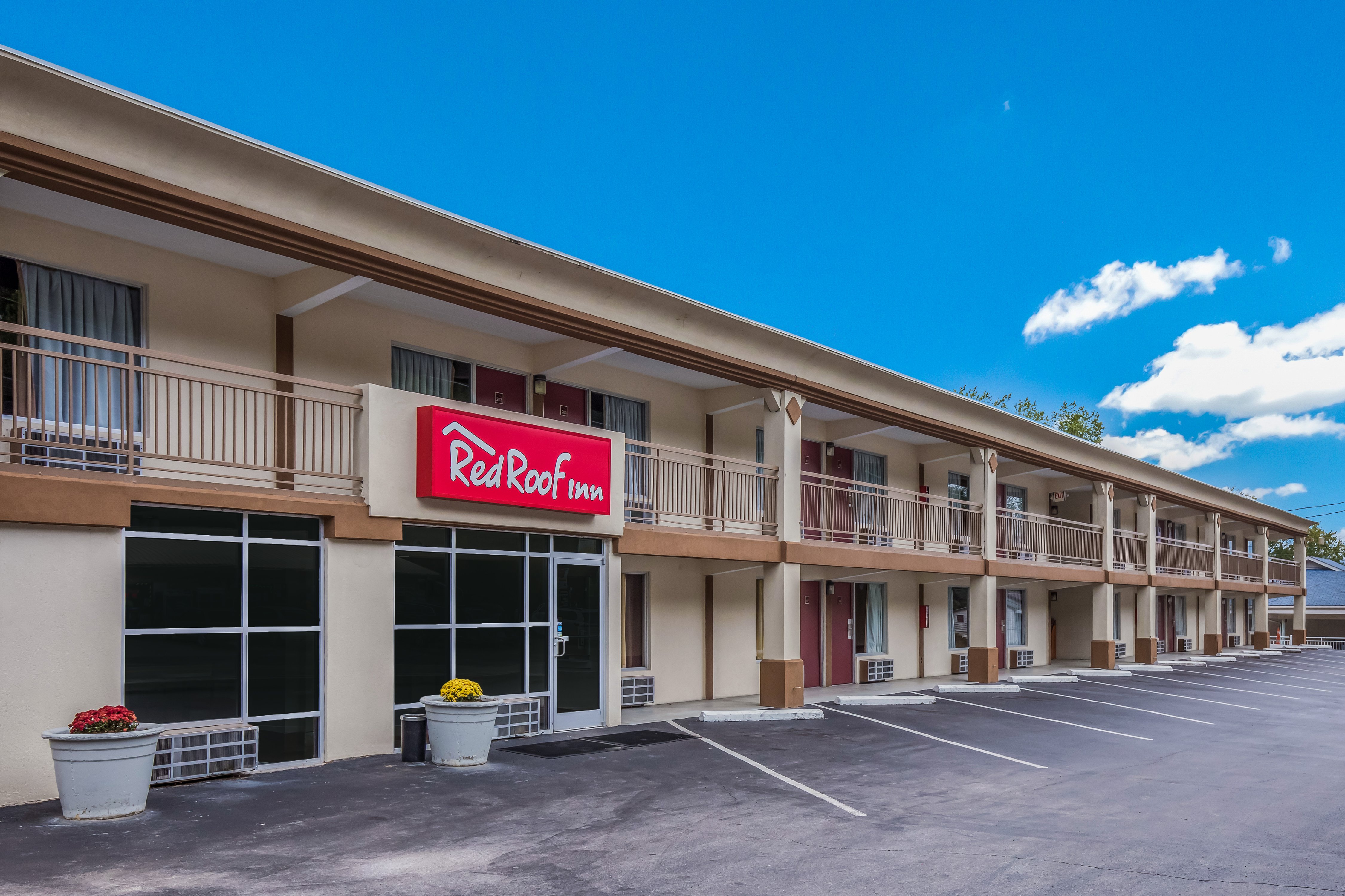 Red Roof Inn Caryville 7/28