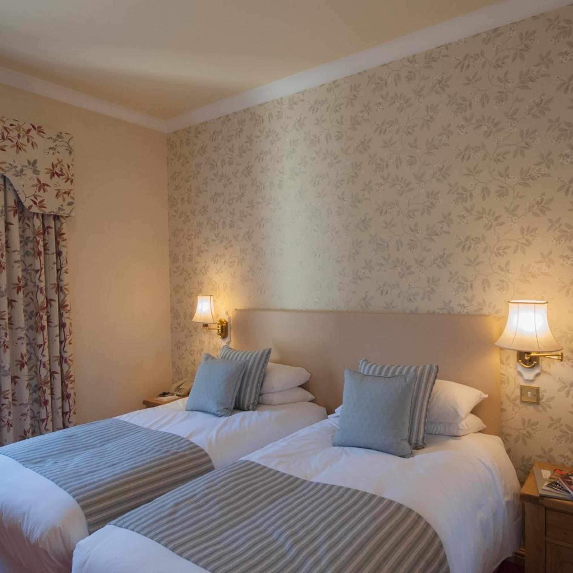 The Glen Yr Afon House Hotel 24/61