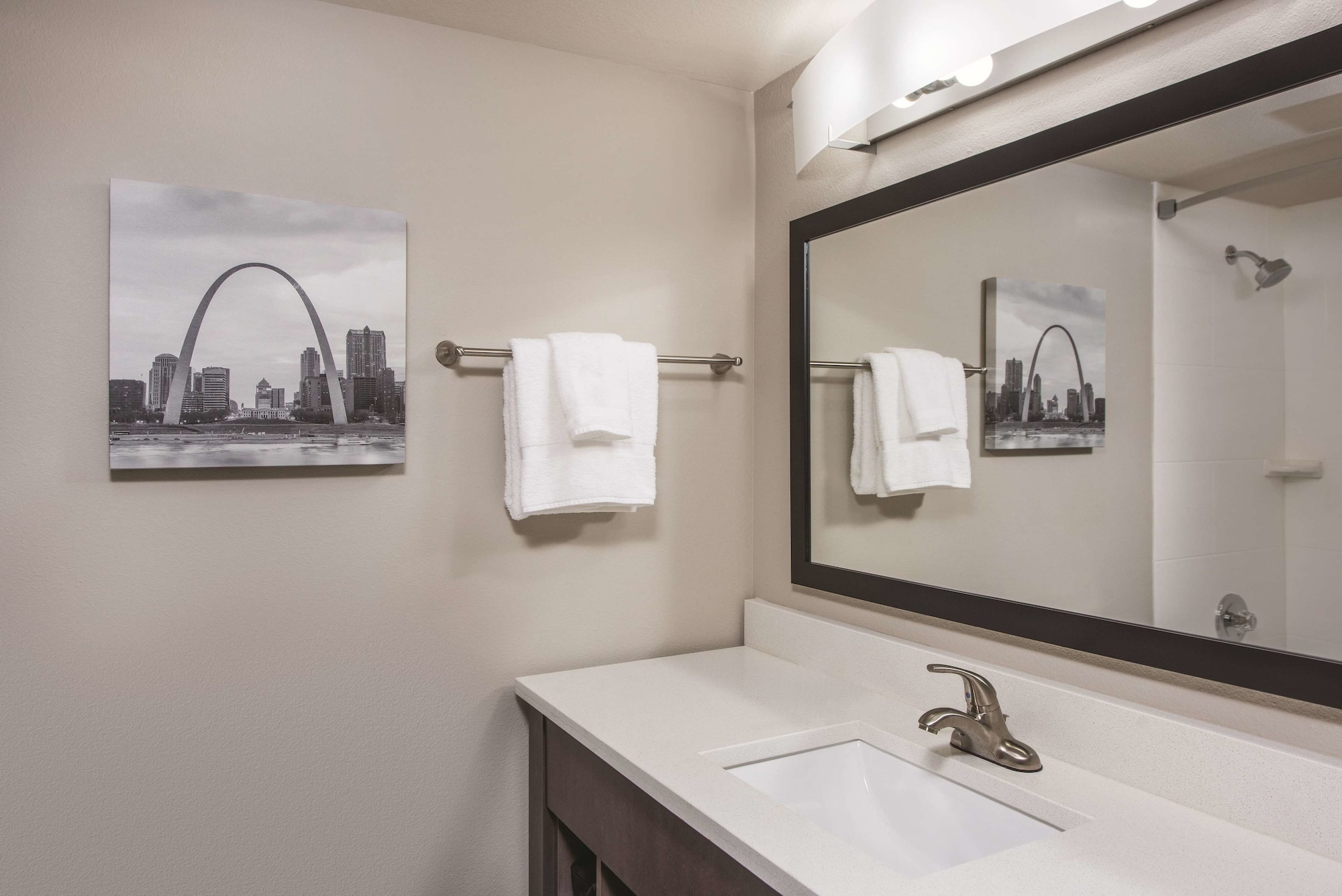 غرفة بسريرين كوين، La Quinta Inn And Suites By Wyndham Festus - St. Louis South 2/2
