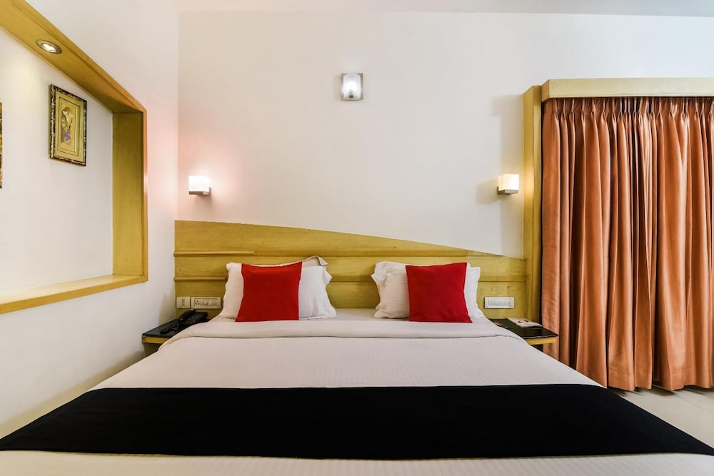 GRAND PLAZA. 14/50