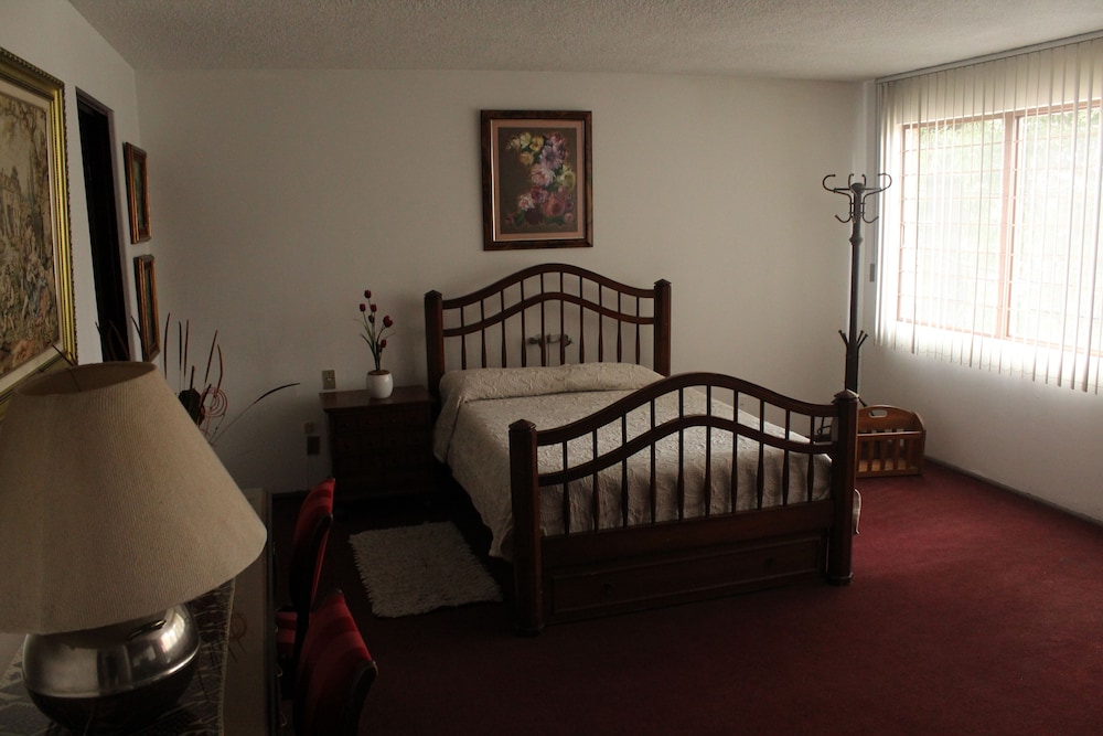 Hostal La Encantada 20/28