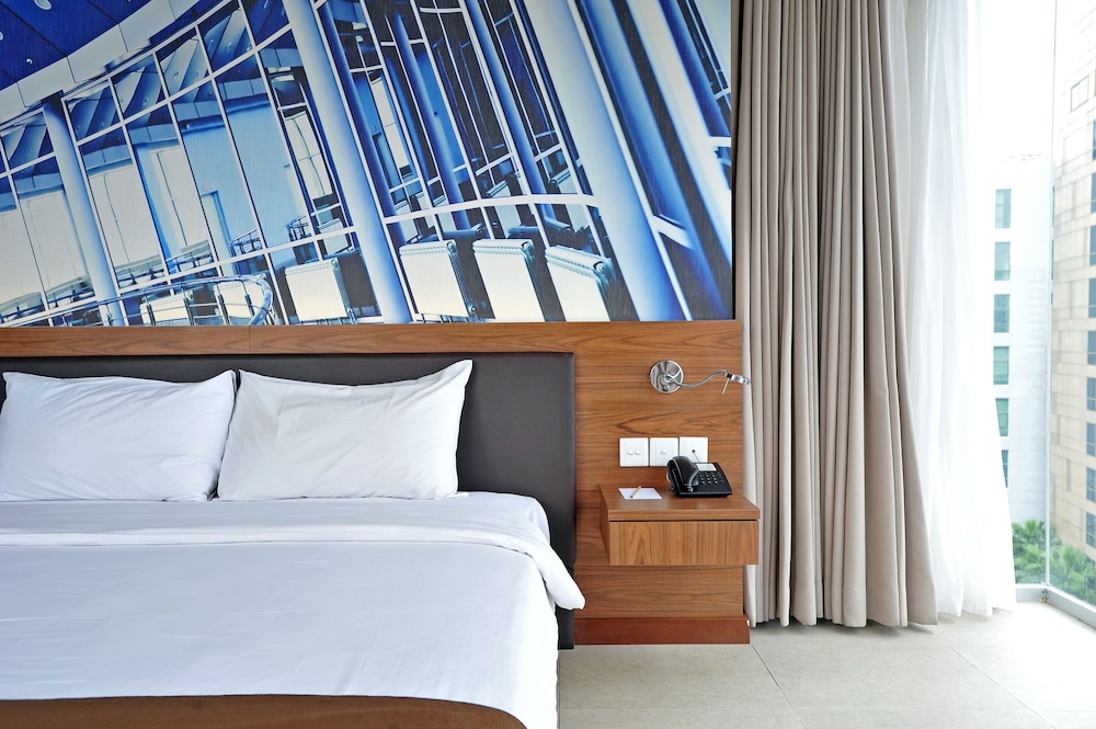 Midtown Hotel Surabaya 26/62