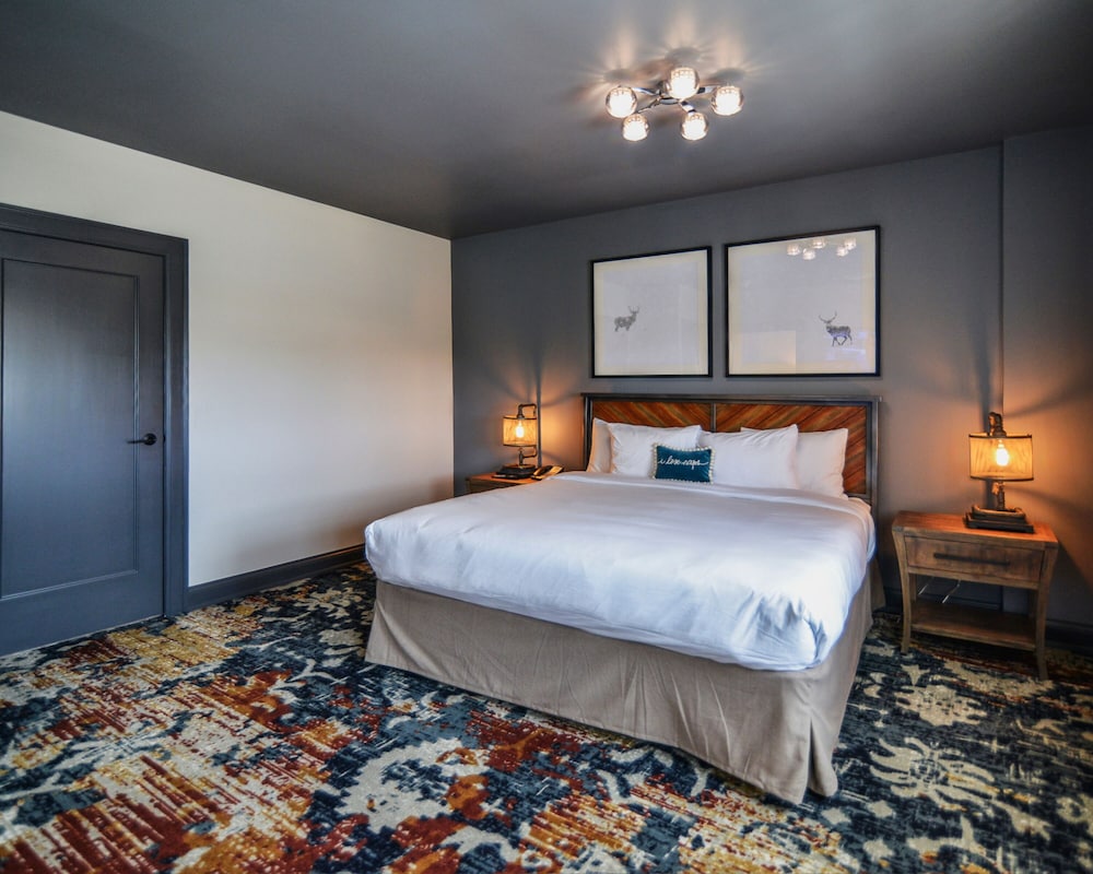 Heritage, Suite, King Bed