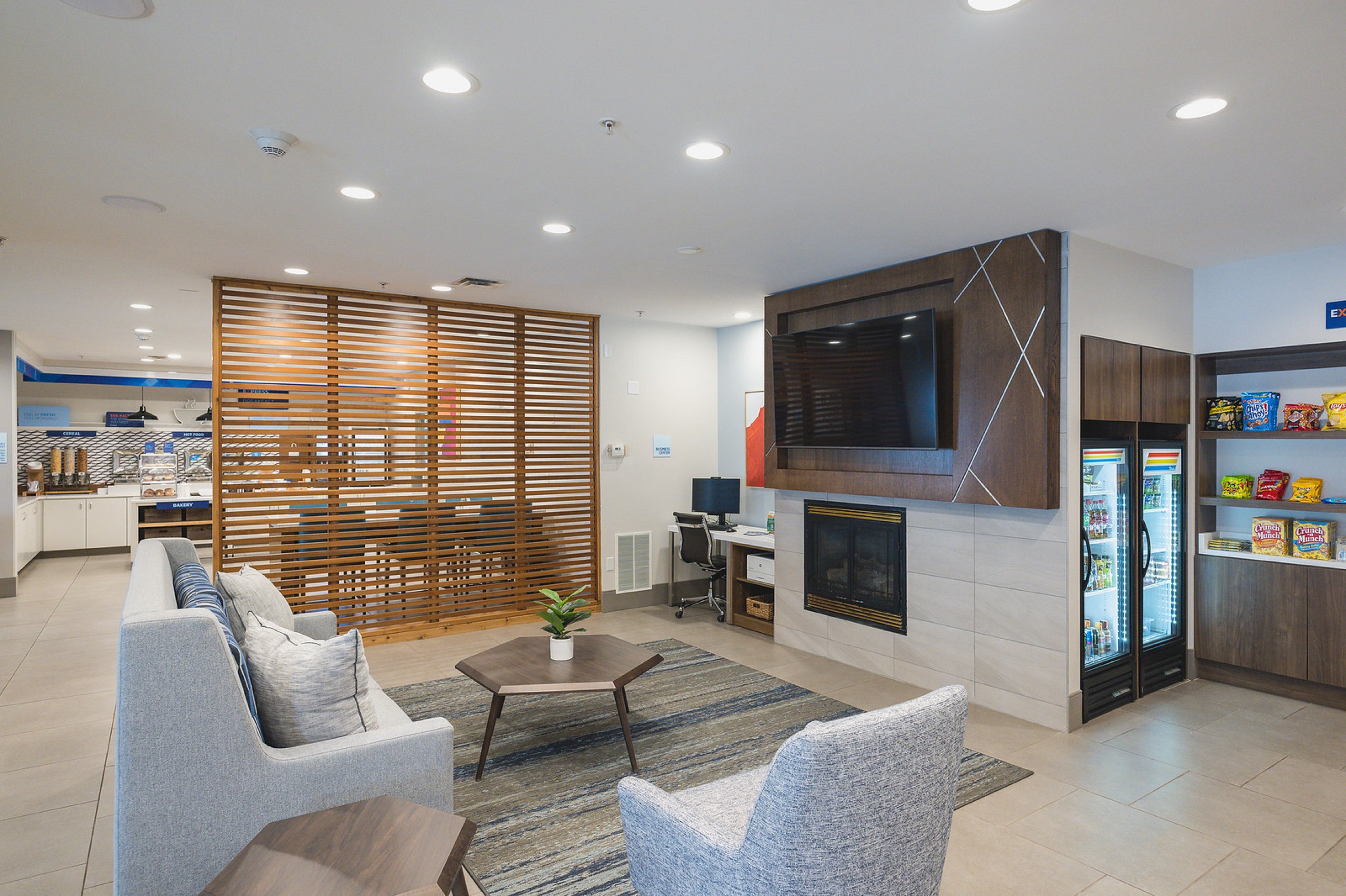 Holiday Inn Express & Suites Marquette, an IHG Hotel 36/50