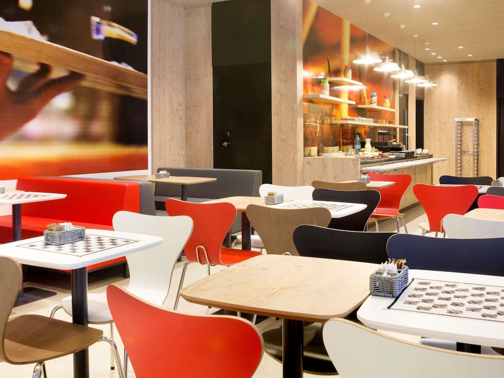 Ibis Paranagua 41/59