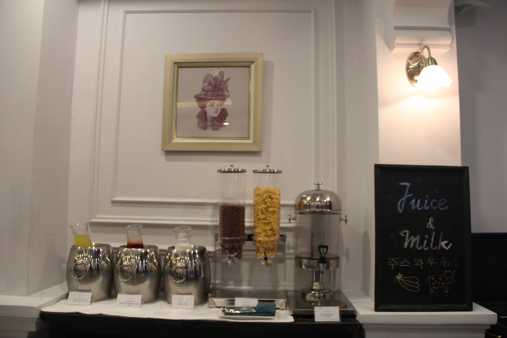 Manoir Des Arts Hotel 38/73
