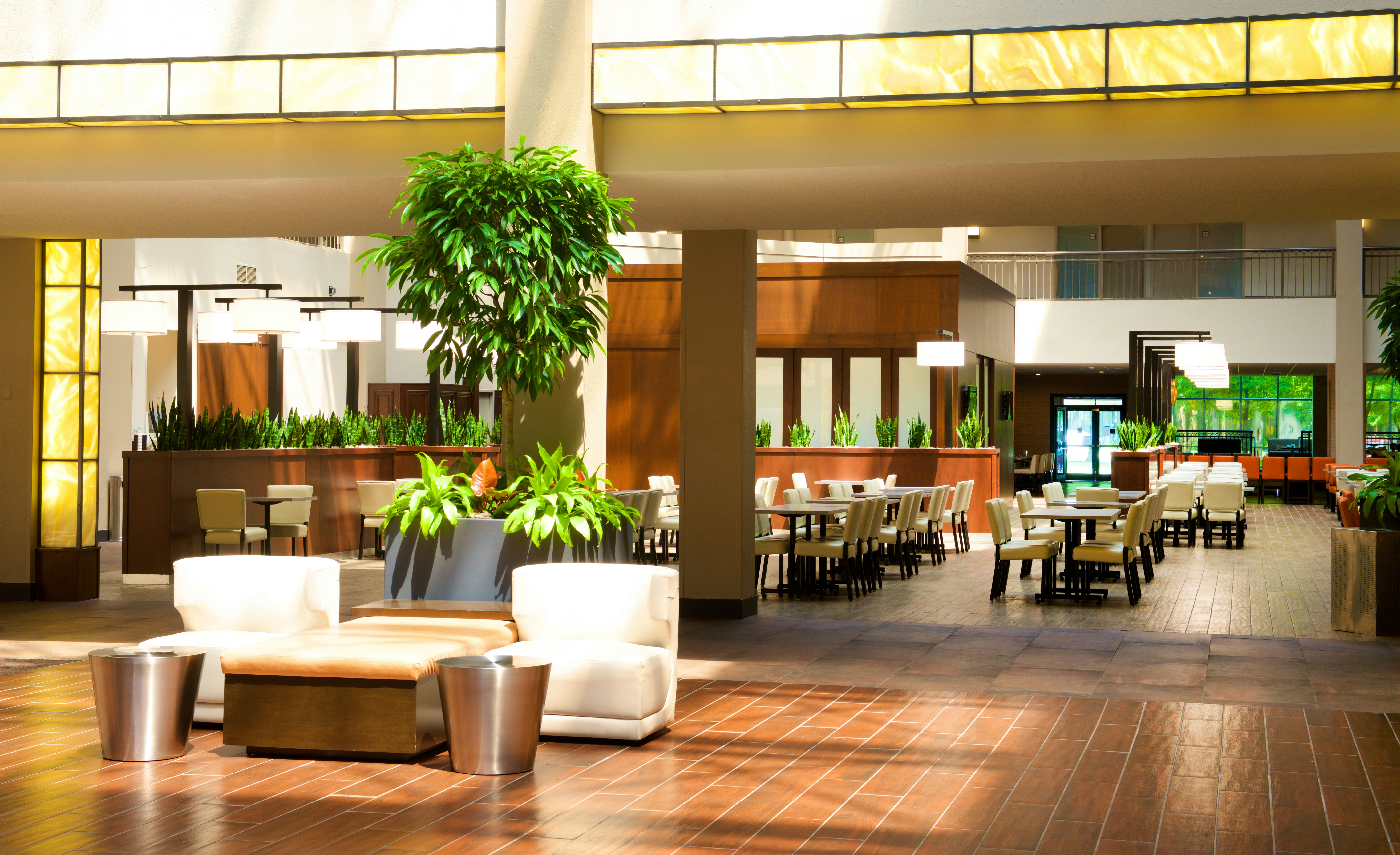 Embassy Suites by Hilton Cincinnati Northeast Blue Ash 24/54