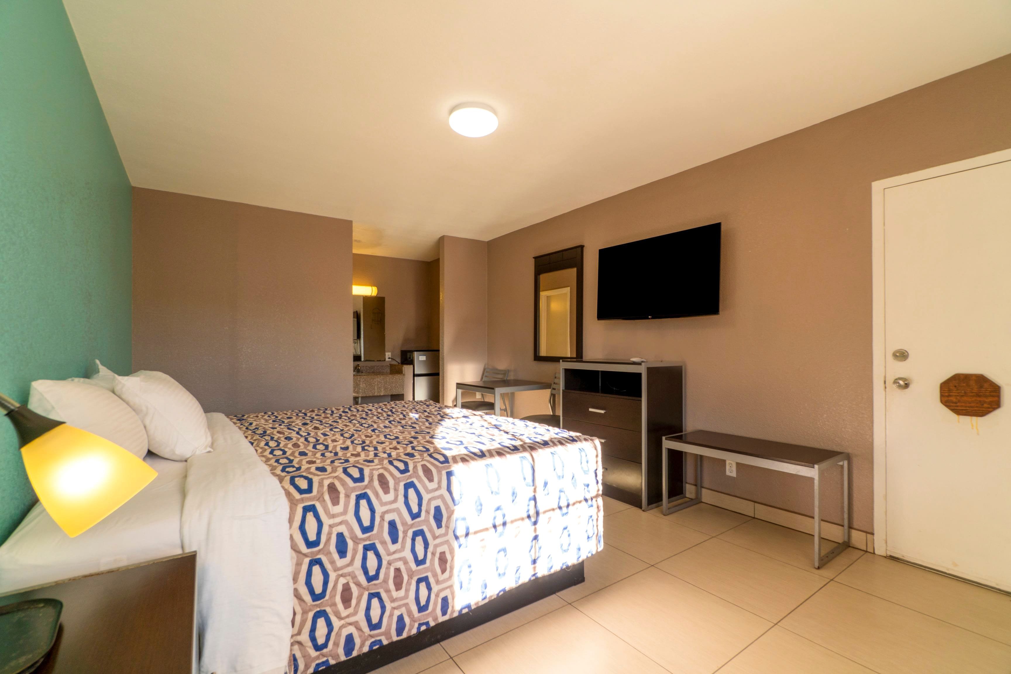 Woodfield Inn & Suites Hotel O, Yoakum TX 111 44/54