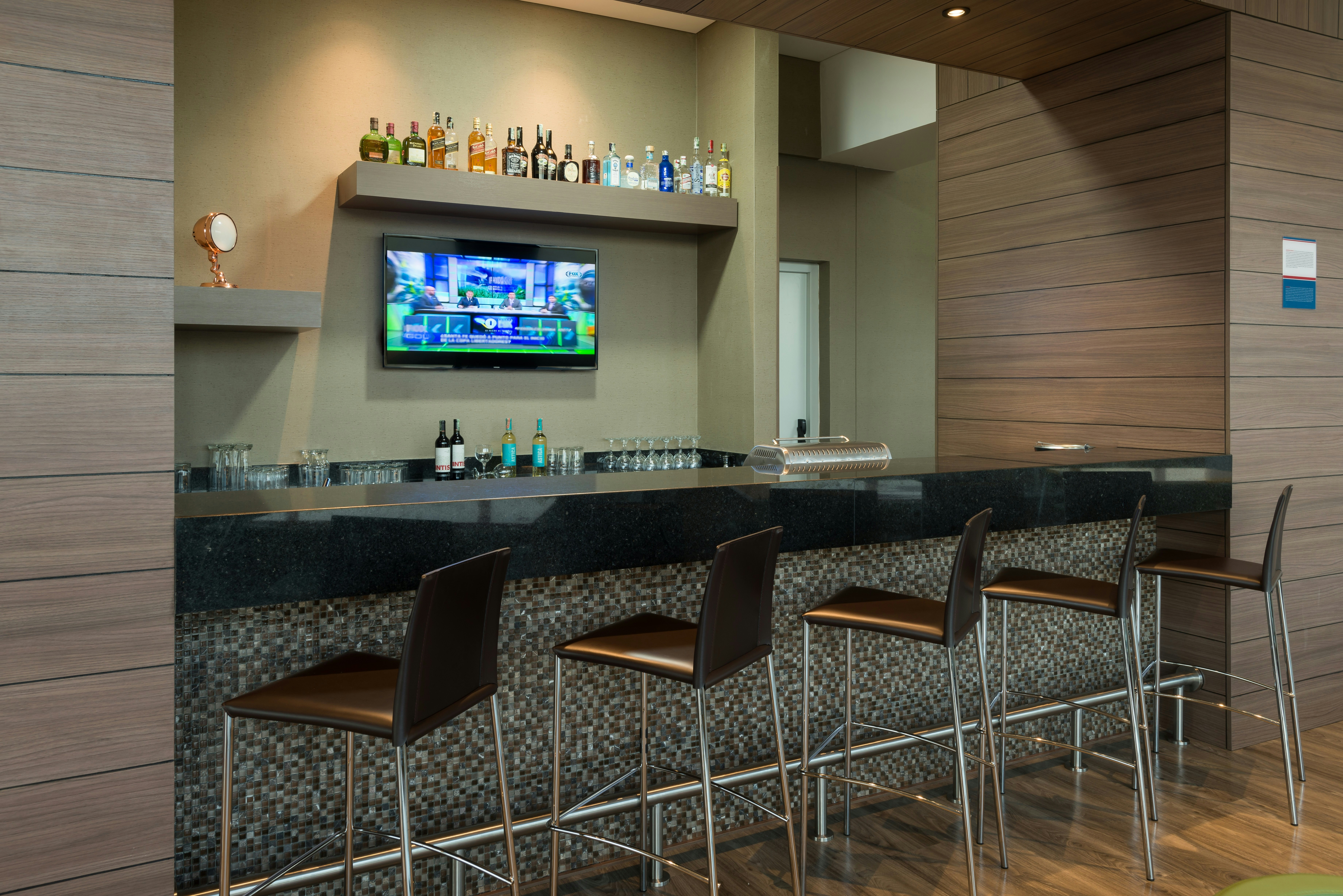 Hampton By Hilton Bogota Airport 43/44