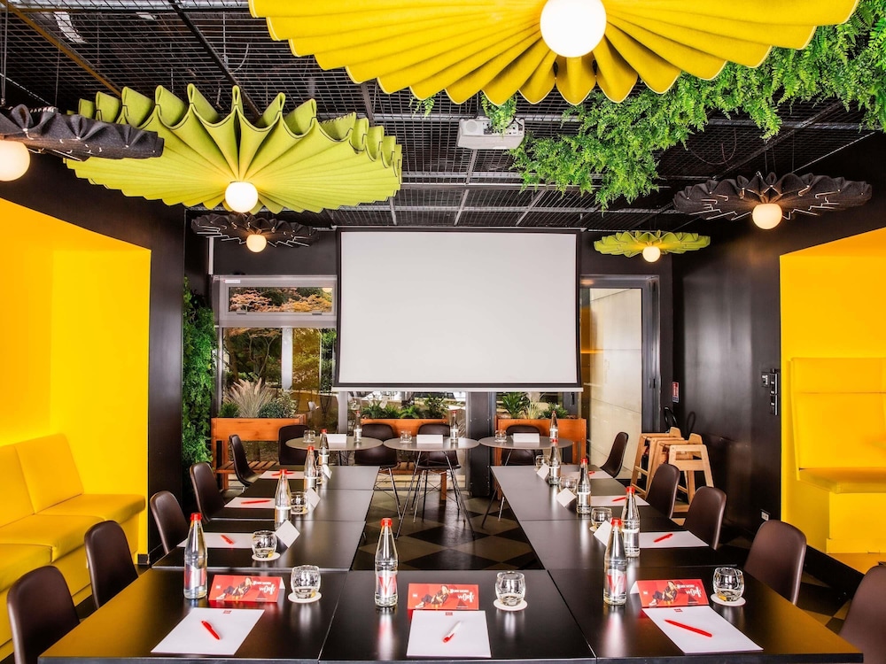 Ibis Paris Bercy Village 12Eme 61/73