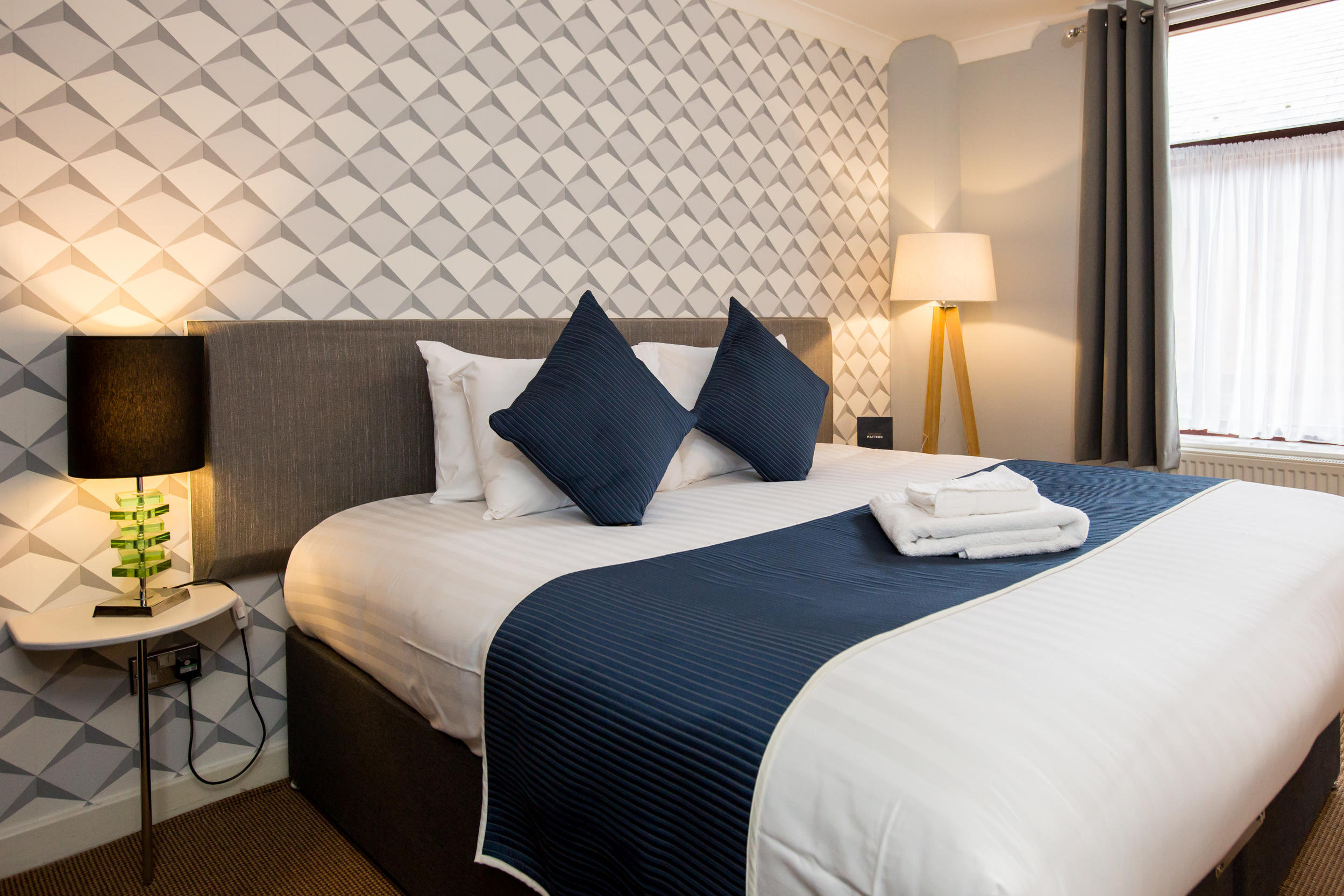 DRAYCOTE HOTEL 6/23