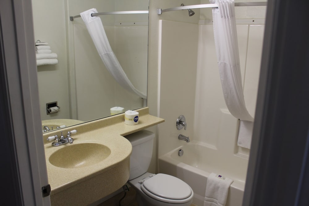 Motel6 Idaho Falls, ID - Snake River 51/56