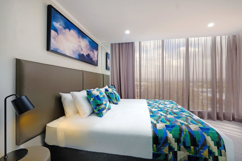 Mantra Albury Hotel 14/70