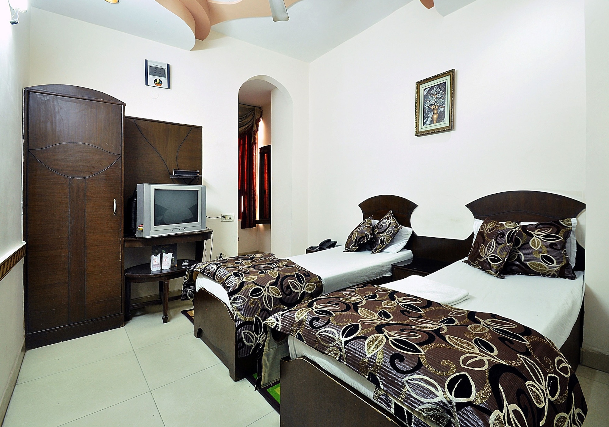 Deluxe, Single Bed, City View